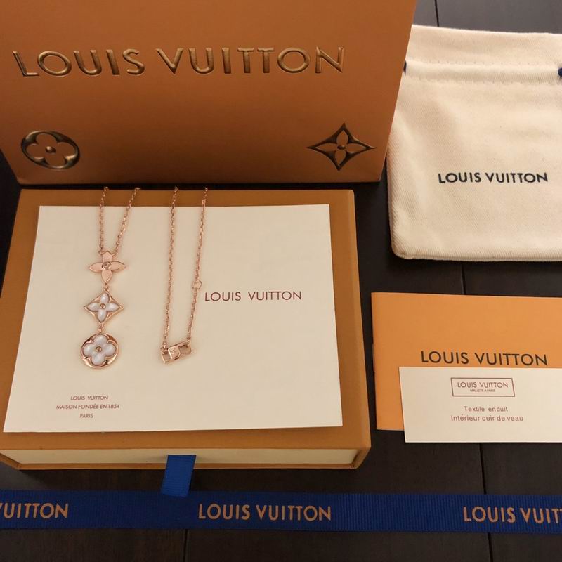 LV Necklace 09yxq01